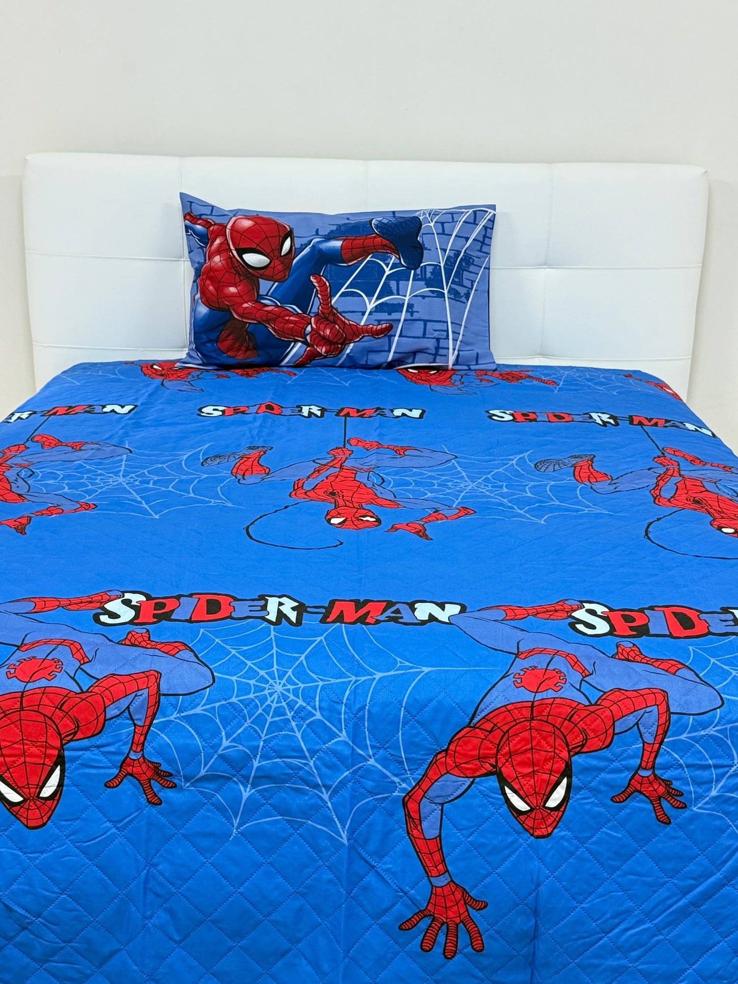 Trapuntino una piazza e mezza Spiderman